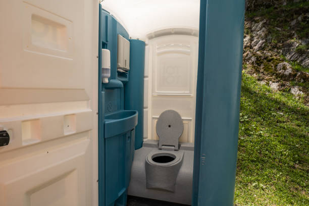 Best Portable restroom trailer rental  in Altoona, PA